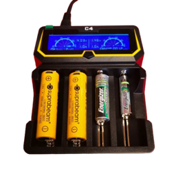 Suprabeam C4 Schnellladegerät für 4 Li-Ion oder Ni-MH Akkus