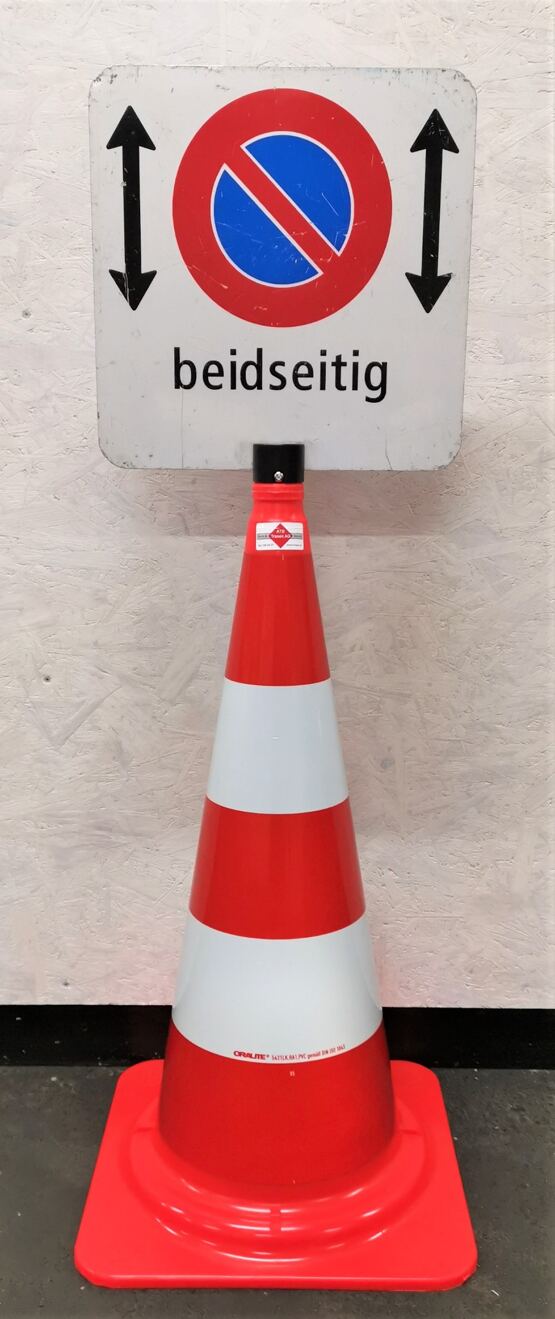 Parkverbot auf Leitkegel zur Mobilen Signalisation