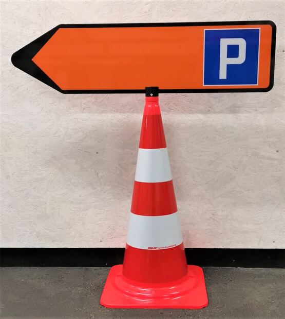 Parkplatz-Wegweiser zur Besucherführung