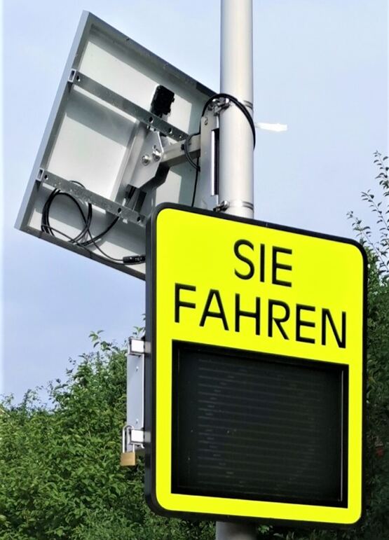 Geschwindigkeitsanzeige Typ B / Radar-Smiley / Speedy